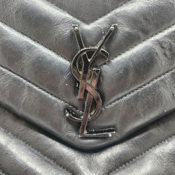 Saint Laurent Loulou Matelasse Shoulder Bag Medium Black Leather - Picture 2 of 15